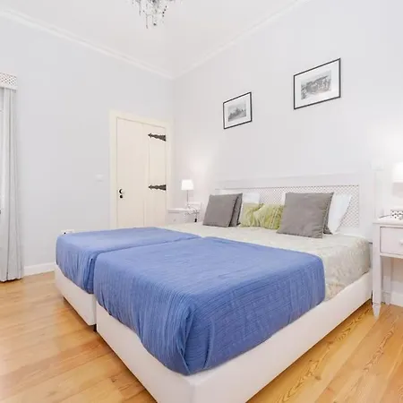 Casa Pereira – Snooker, Wi-fi, Bbq, Pool Chalet Relogio do Poiso