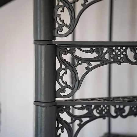 Casa Pereira - Snooker, Wi-fi, Bbq, Pool * Relogio do Poiso